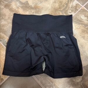 AYBL Women's seamless shorts